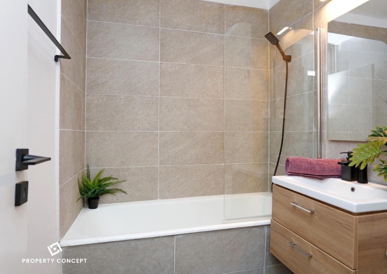Bright & Relaxing Stay Studio Bukarest Exteriör bild